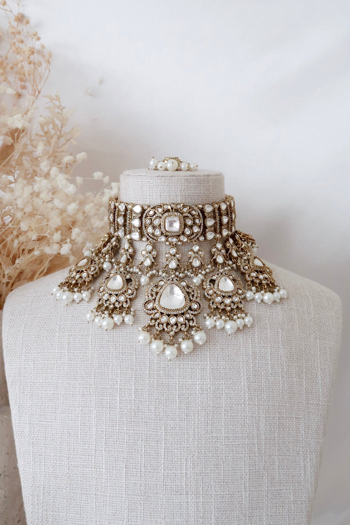 Aurika Kundan Bridal Set