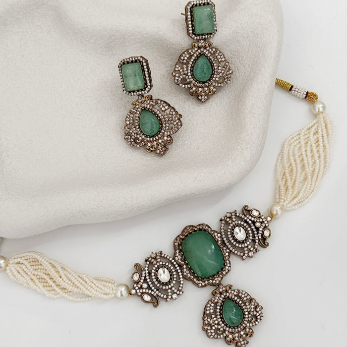 Ananya Choker Set