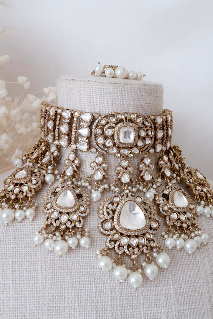 Aurika Kundan Bridal Set