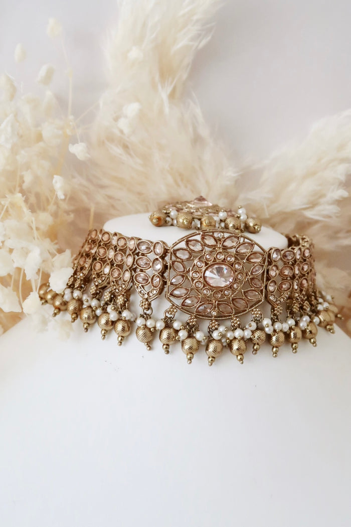 Noor Choker Set