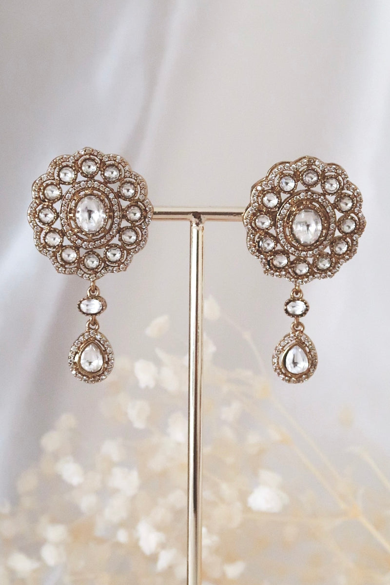 Aviya Necklace Set