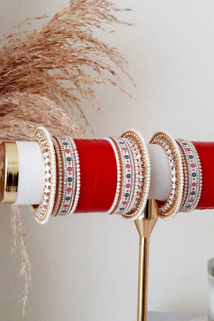 Zeenat Chooda (Red)