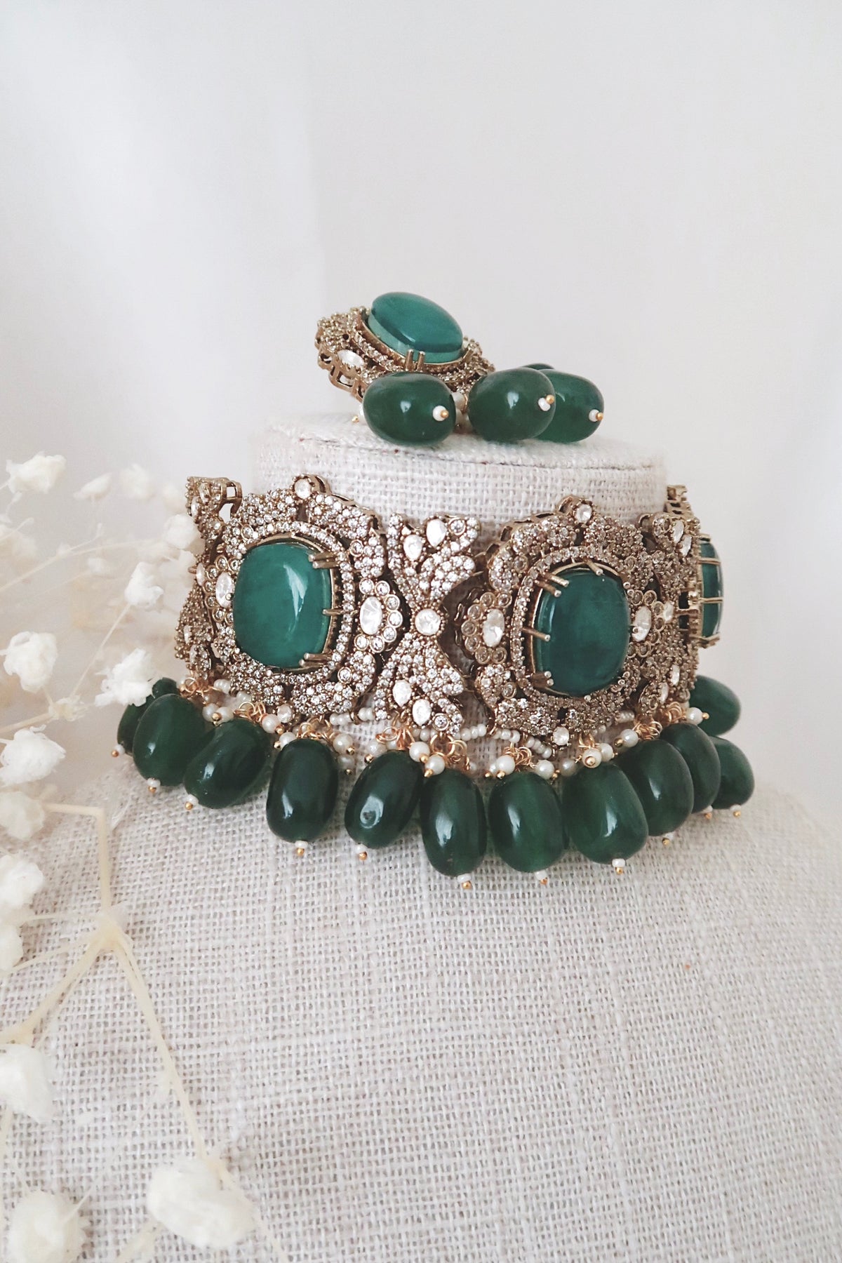 Nora Choker Set