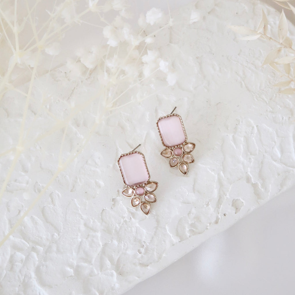 Jasmine Earrings (Light Pink)