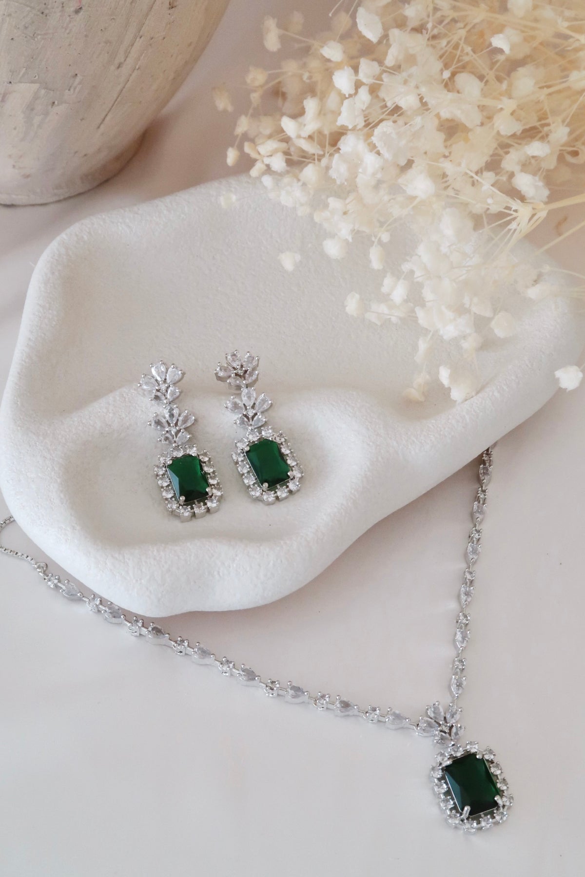 Noorani Necklace Set (Emerald)