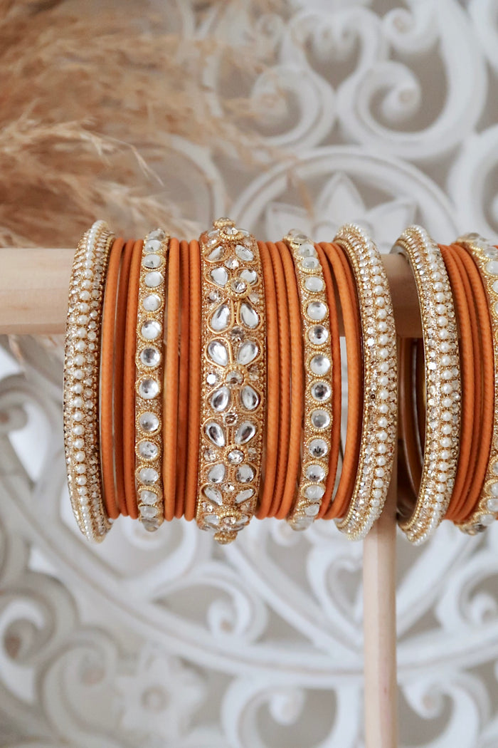 Kundan Bangle Set (Orange)