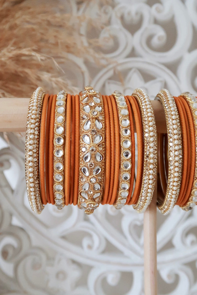 Kundan Bangle Set (Orange)