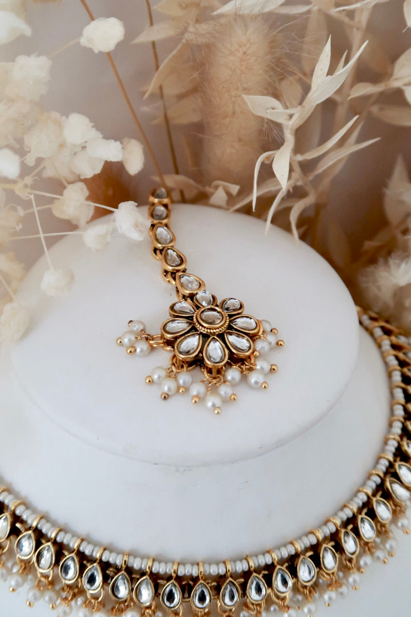 Nysa Choker Set