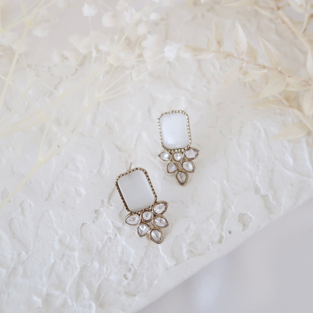 Jasmine Earrings (Grey)