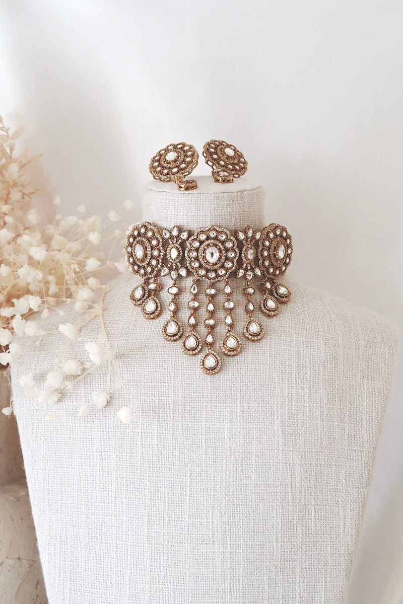 Aviya Necklace Set