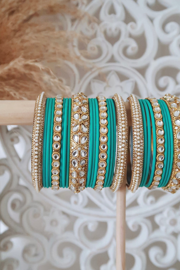 Kundan Bangle Set (Aqua)
