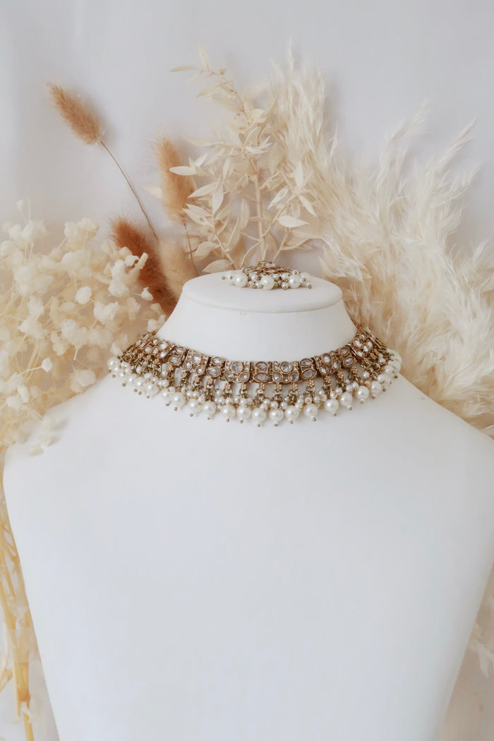 Mehak Choker Set (Gold/Clear)