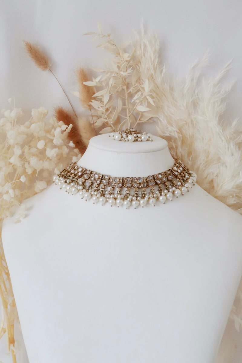 Mehak Choker Set (Gold/Clear)