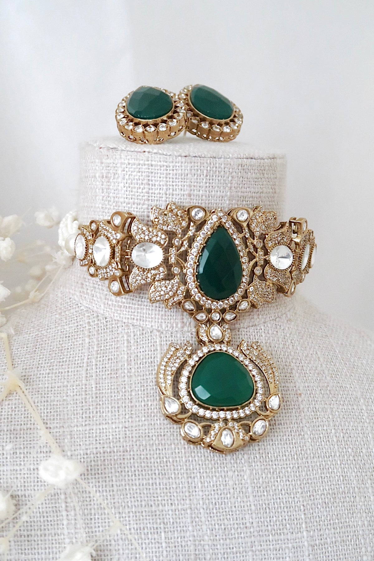 Reina Necklace Set (Emerald)