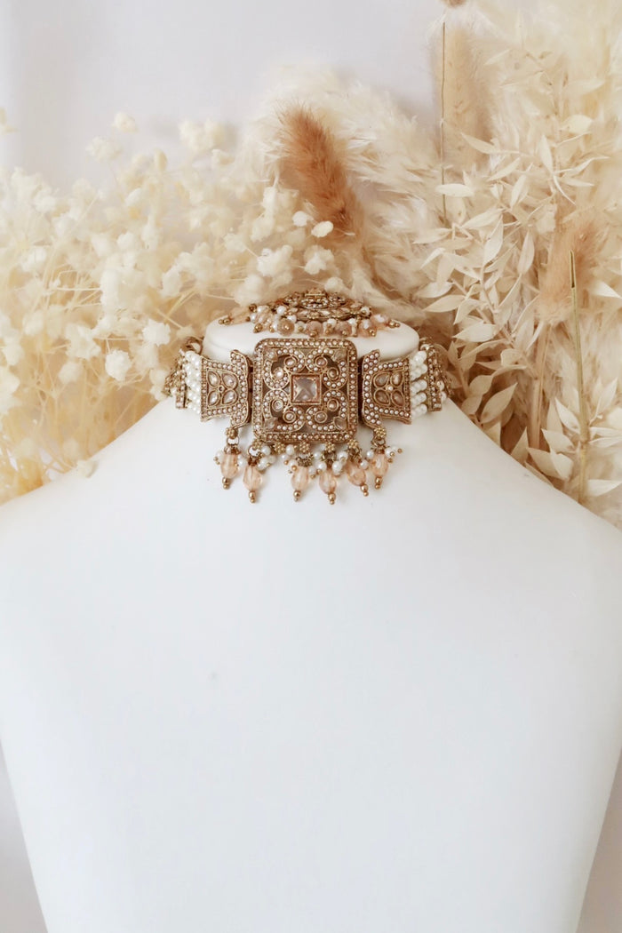 Ishara Choker Set