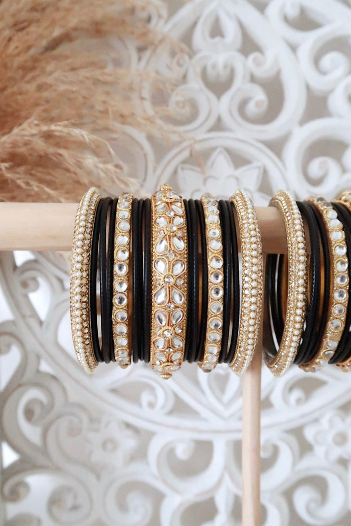 Kundan Bangle Set (Black)