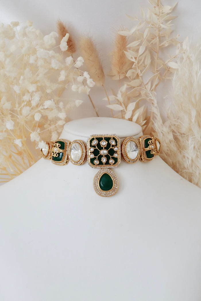 Rivaah Choker Set (Emerald)