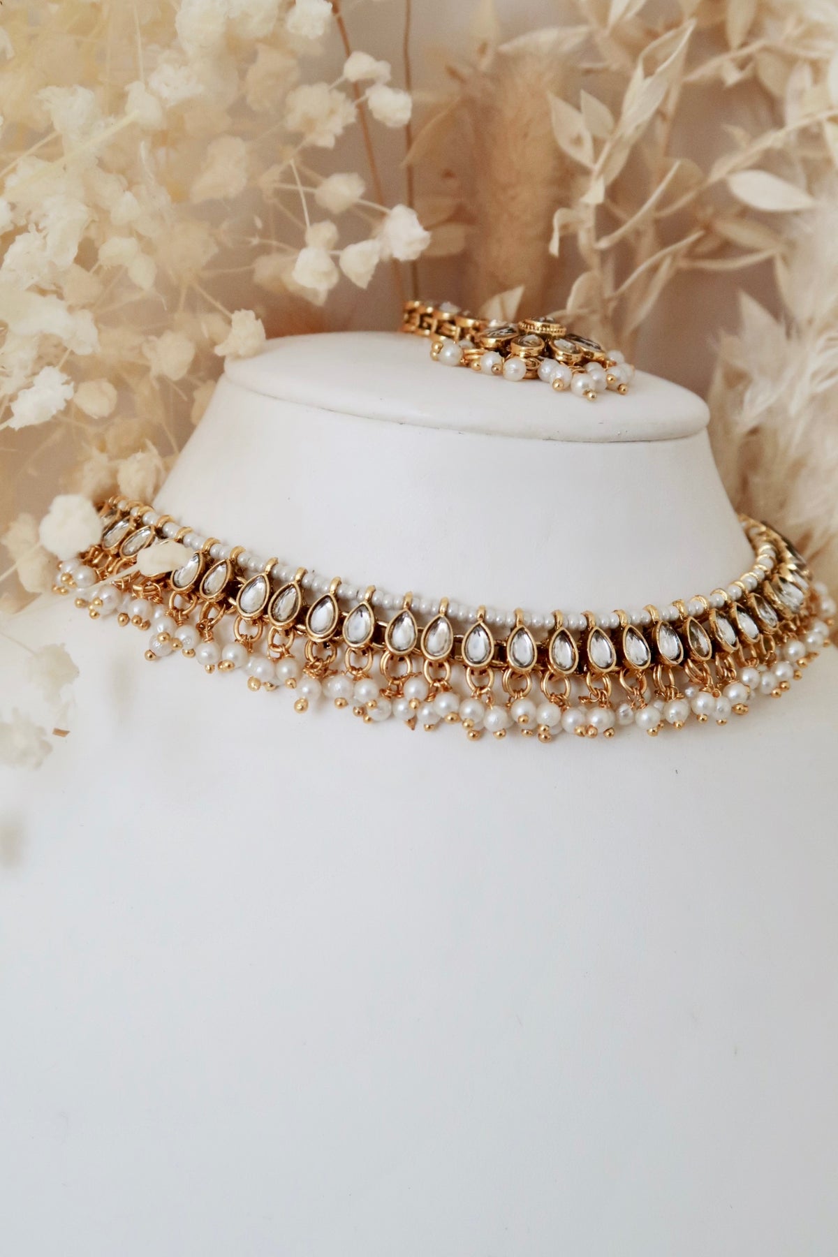 Nysa Choker Set