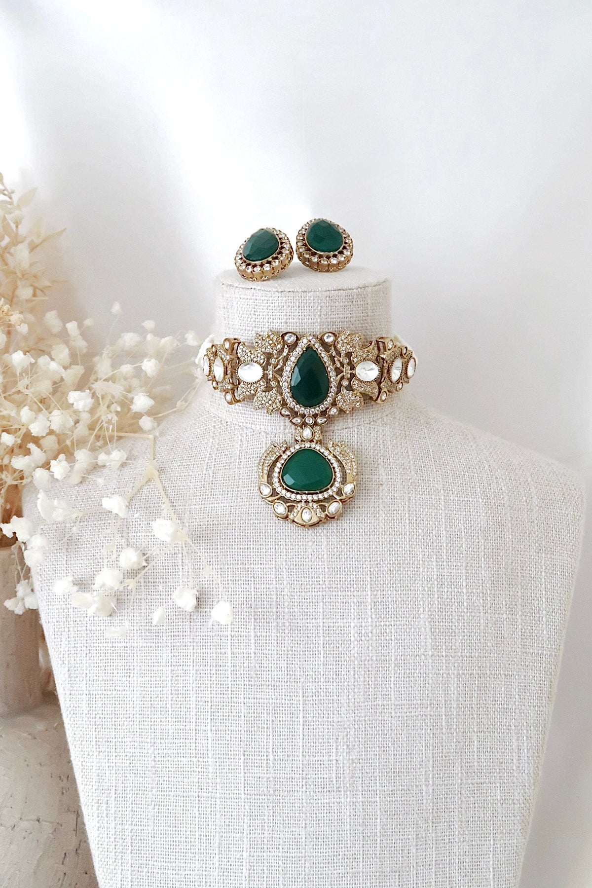 Reina Necklace Set (Emerald)