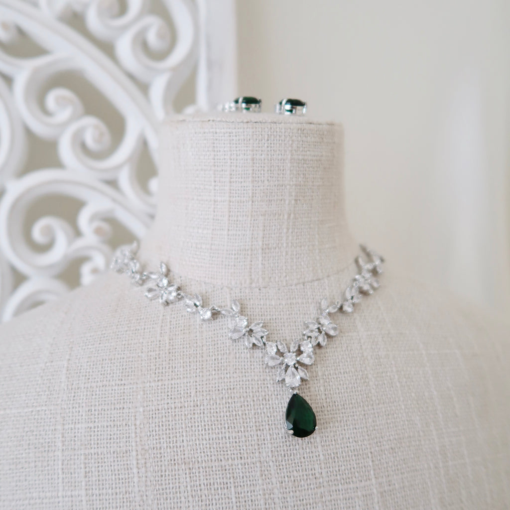 Piya Necklace Set (Emerald Green)