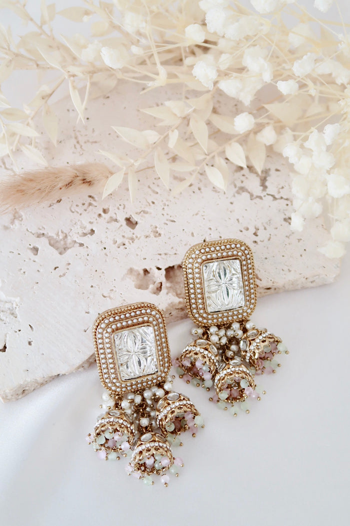 Luma Earrings (Light Green/Pink)
