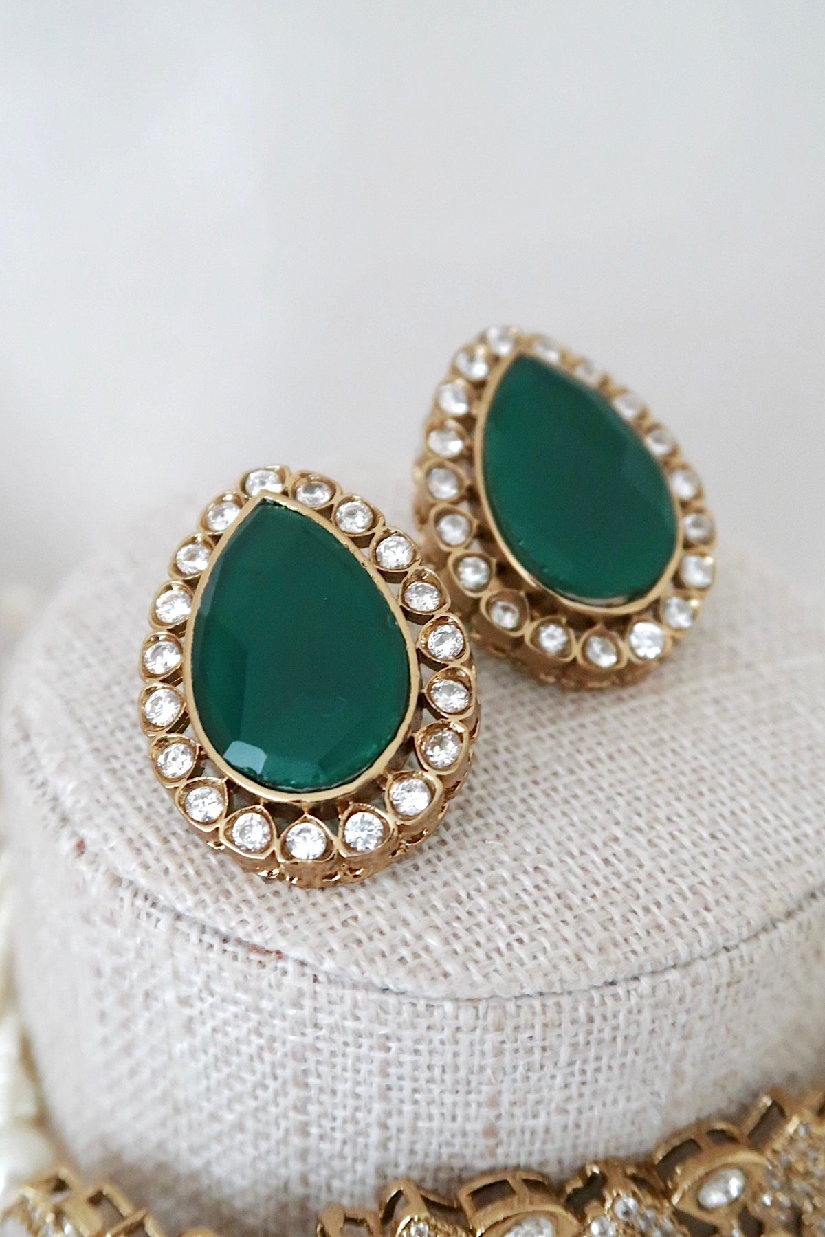 Reina Necklace Set (Emerald)