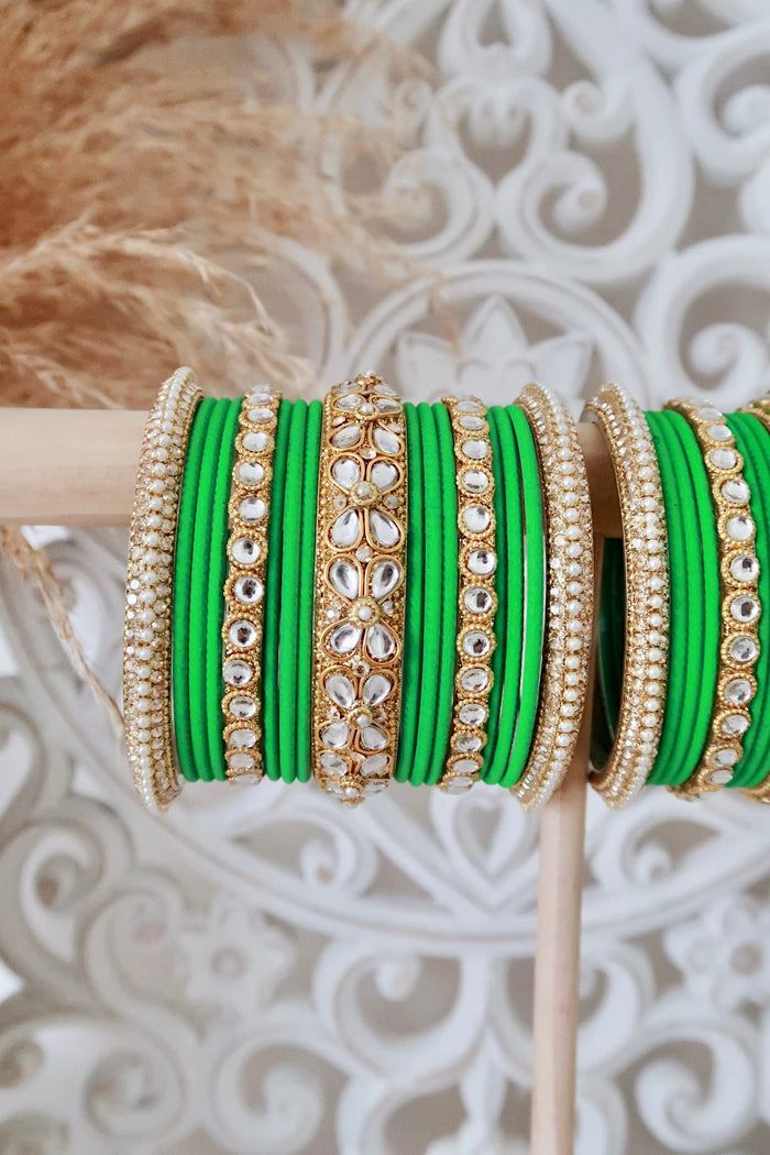 Kundan Bangle Set (Green)