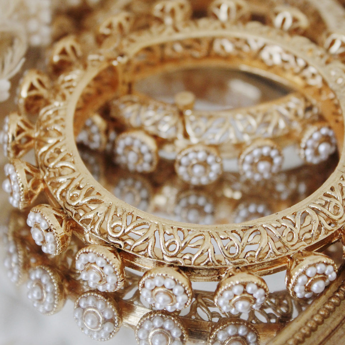 Jodha Karey (Gold) – Nscollection - Main Image