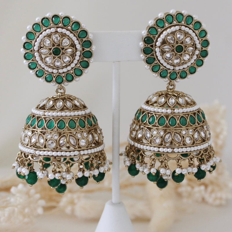 Aarna Necklace Set (Emerald)