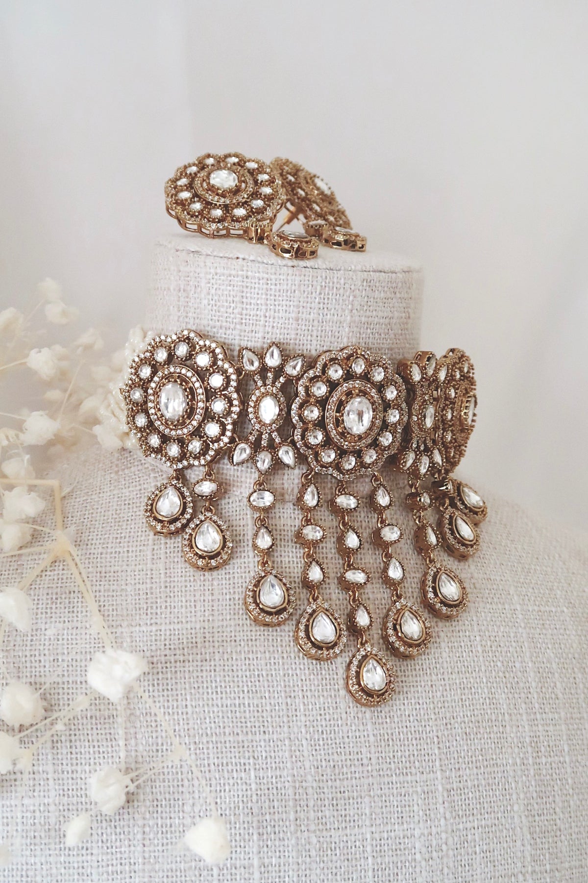 Aviya Necklace Set