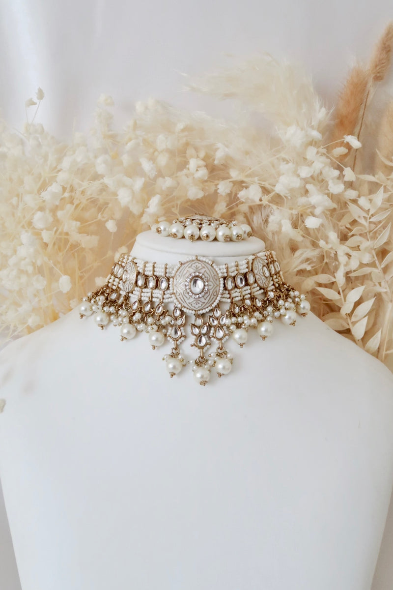 Roohani Choker Set