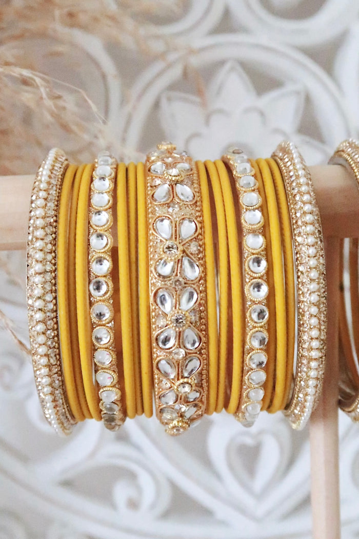 Kundan Bangle Set (Yellow)
