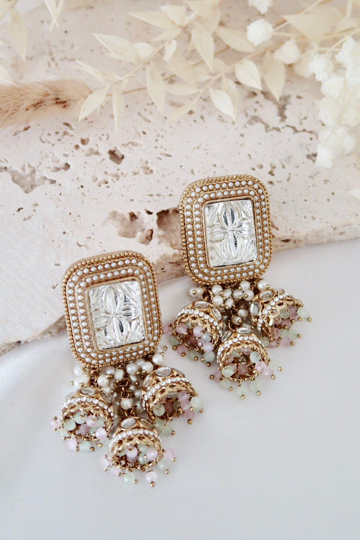 Luma Earrings (Light Green/Pink)