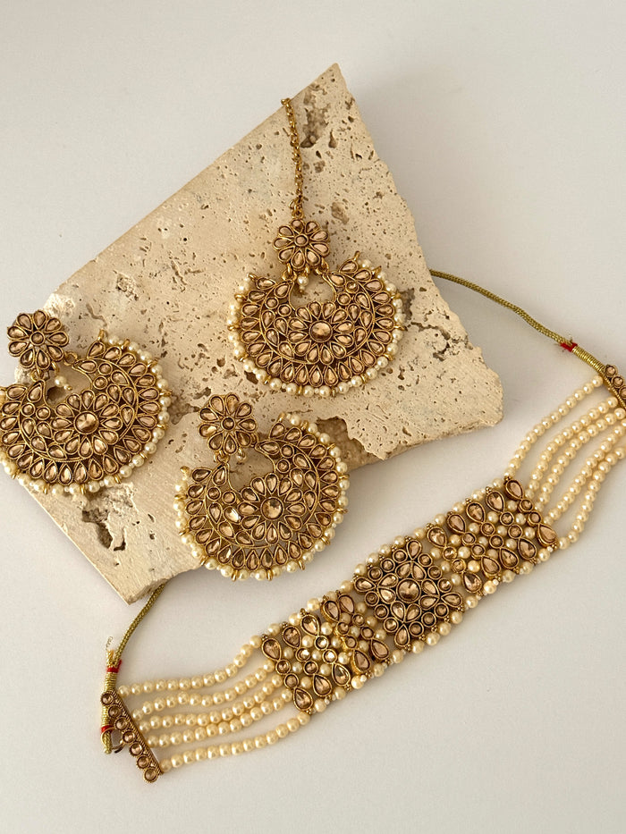 Tara Choker Set