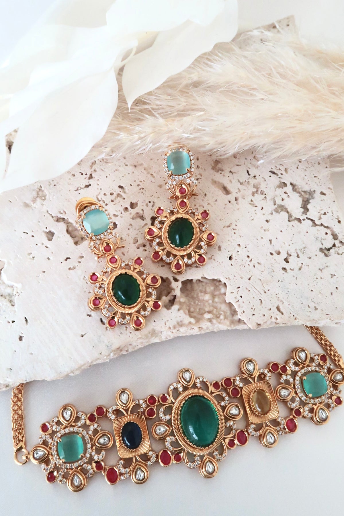 Kiara Choker Set (Green and Multi)