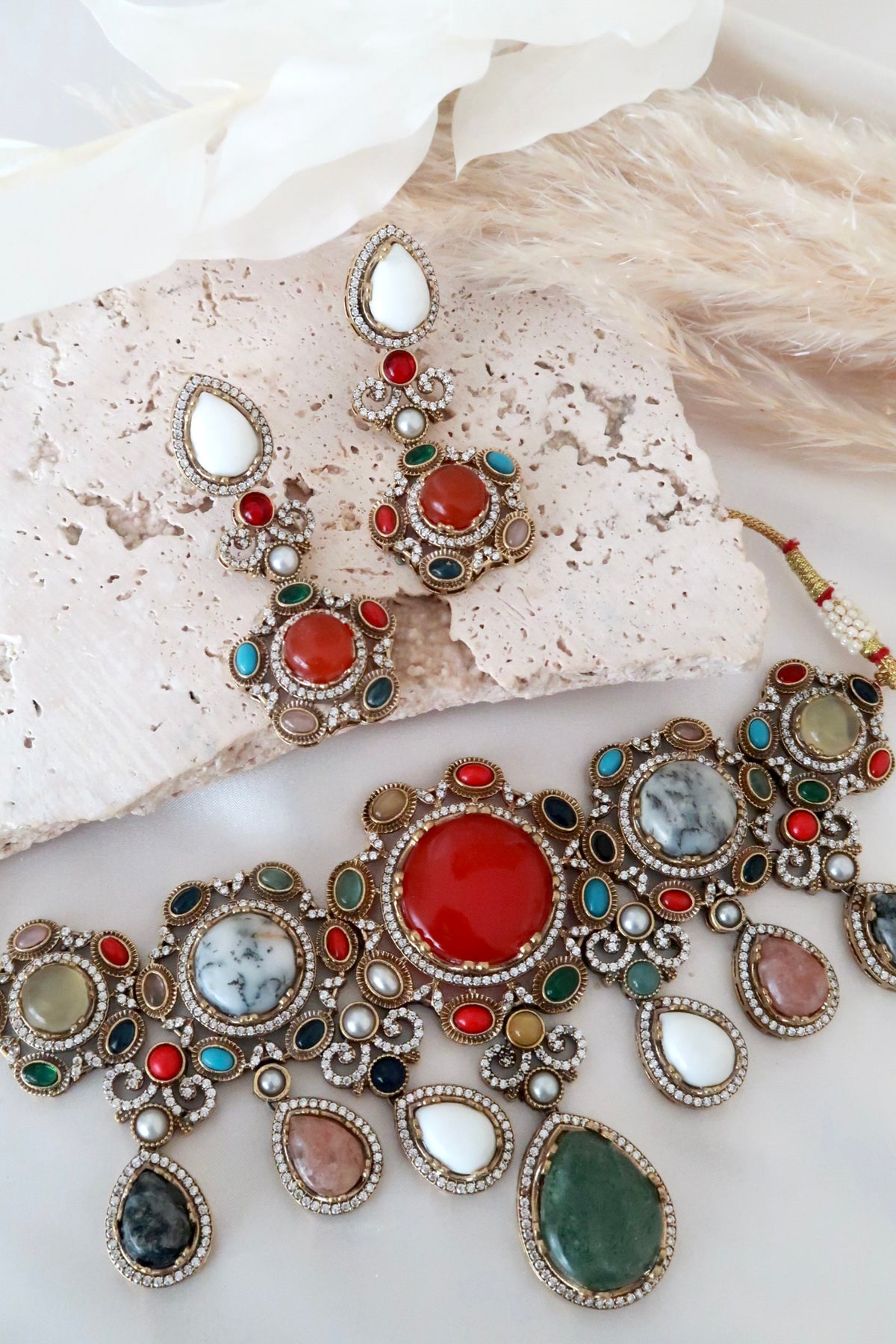 Nayra Choker Set (Multi)