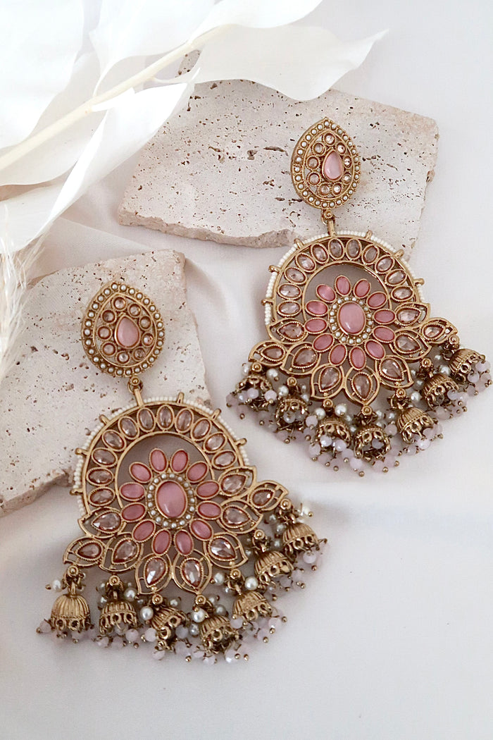 Noor Earrings (Baby Pink)