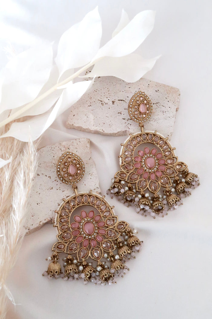 Noor Earrings (Baby Pink)