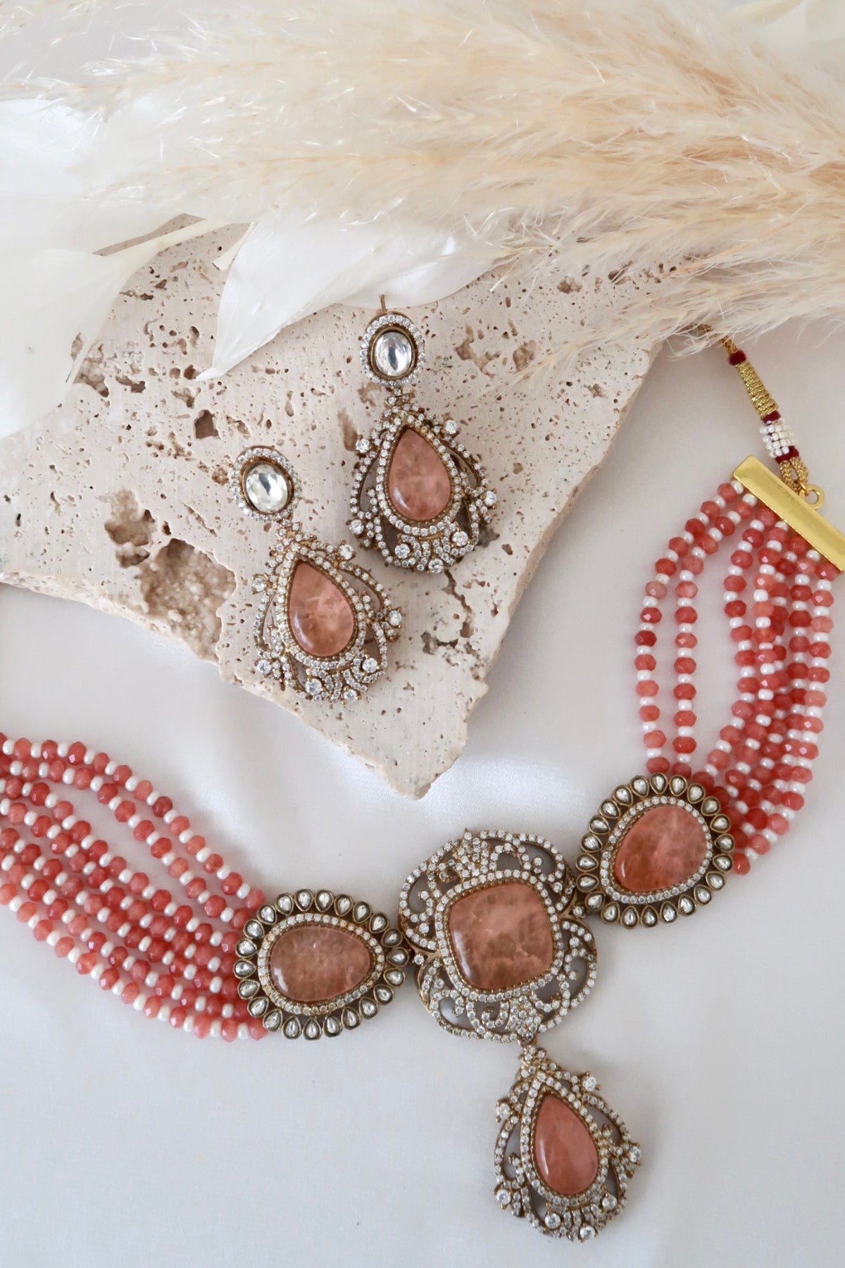 Meira Choker Set (Peach)