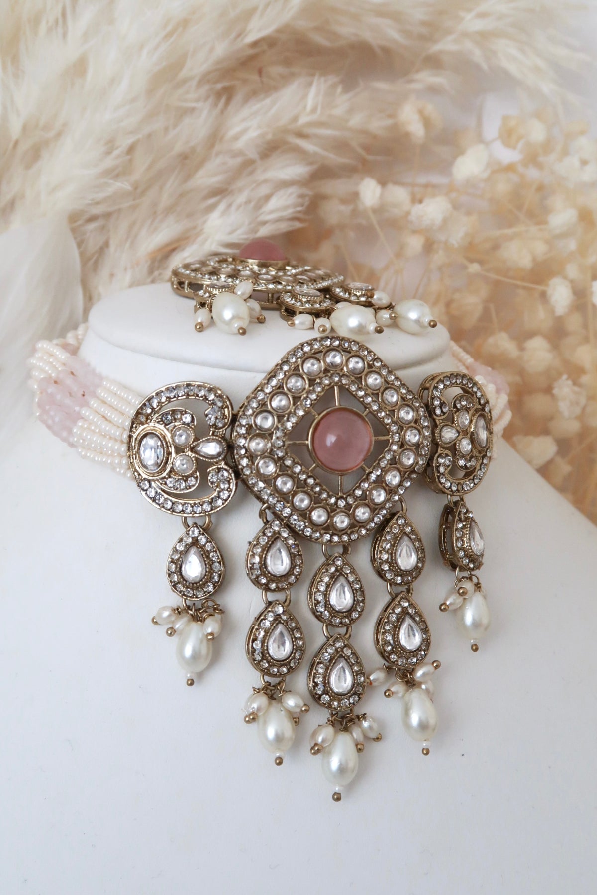 Aira Choker Set (Baby Pink)