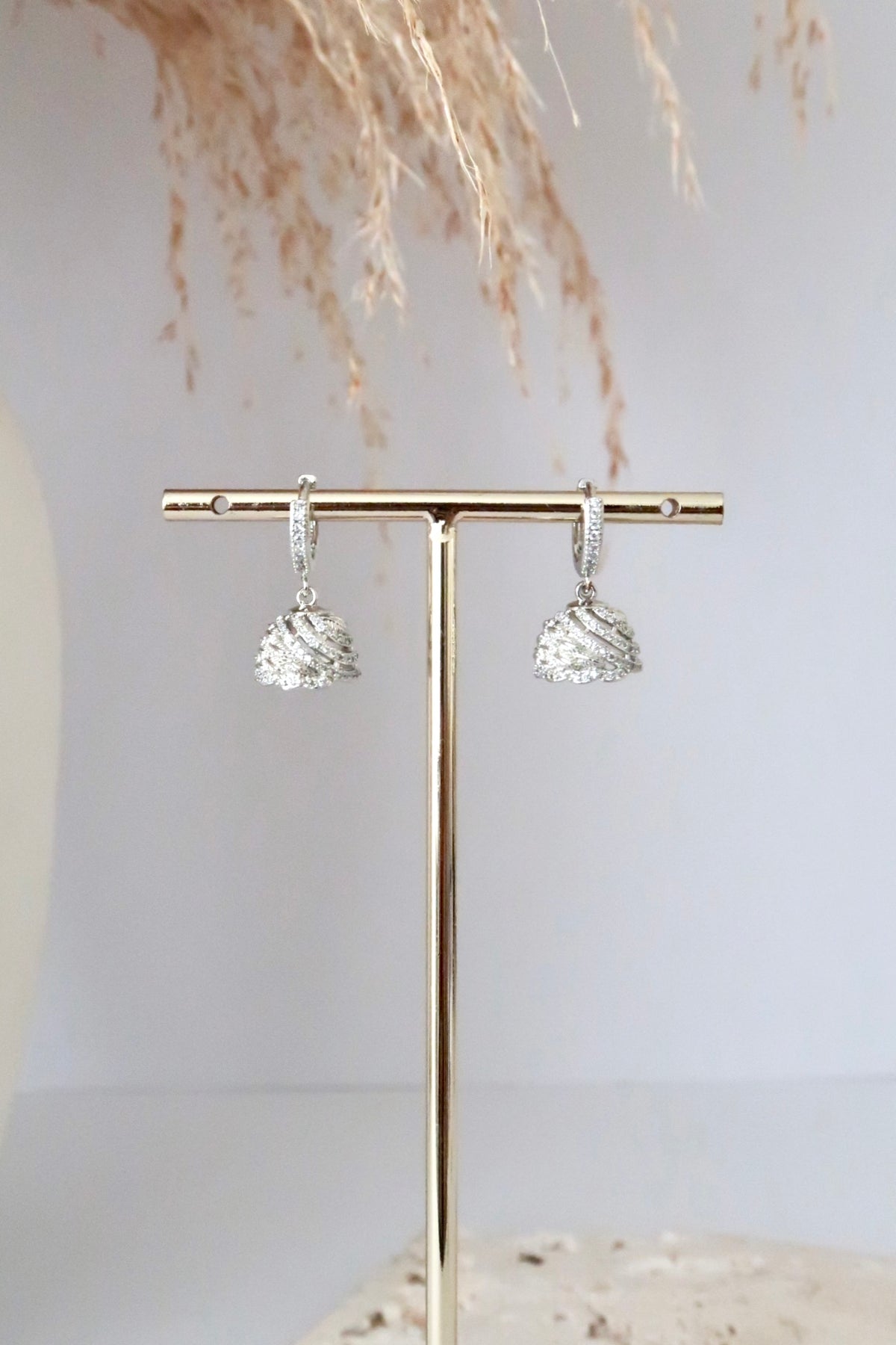 Luna Jhumka