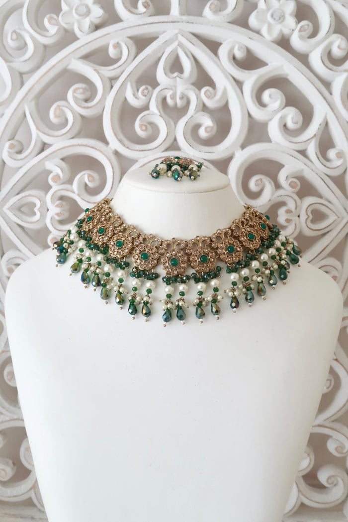 Daneen Necklace Set (Emerald)