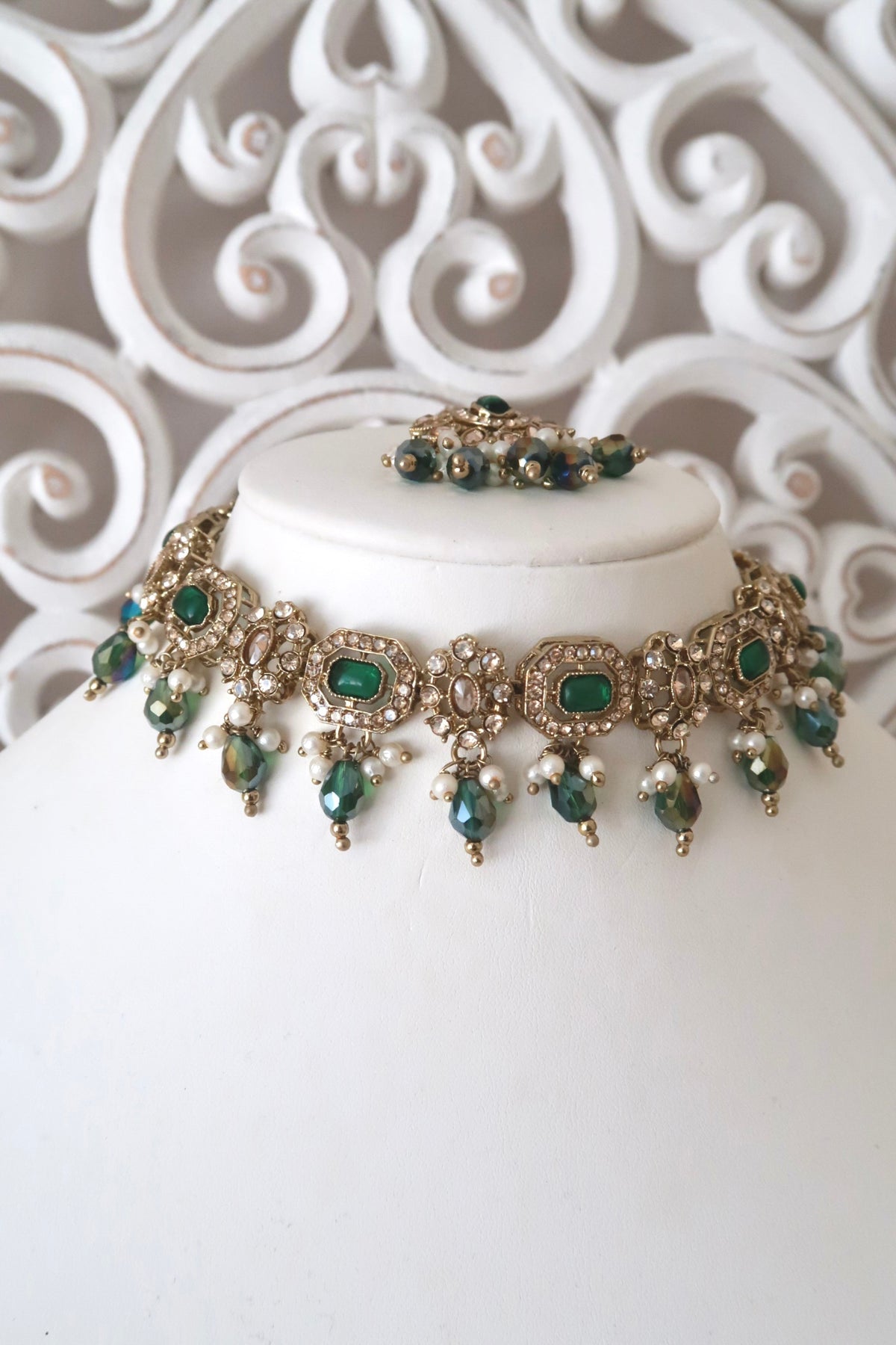 Elara Choker Set (Emerald)