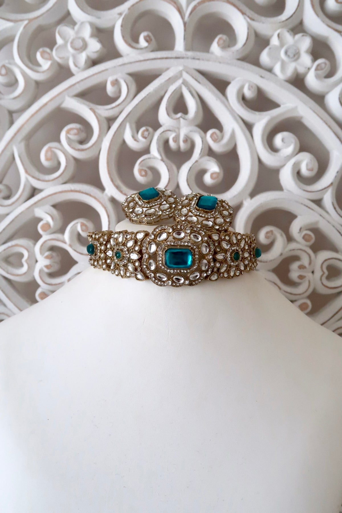 Meher Choker Set (Aqua)