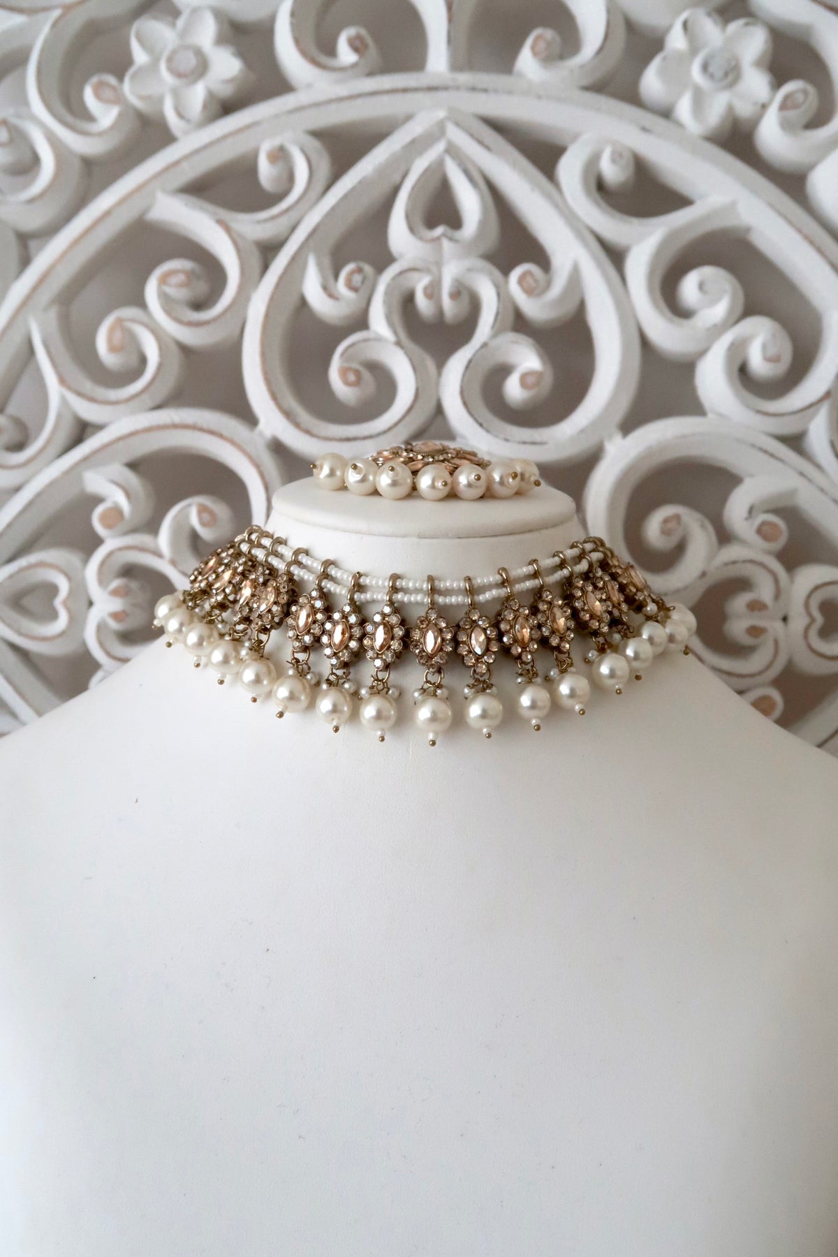 Ayelle Choker Set