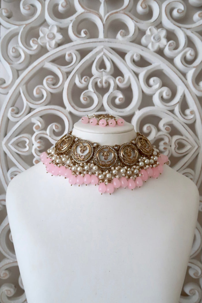 Zariya Necklace Set (Baby Pink)