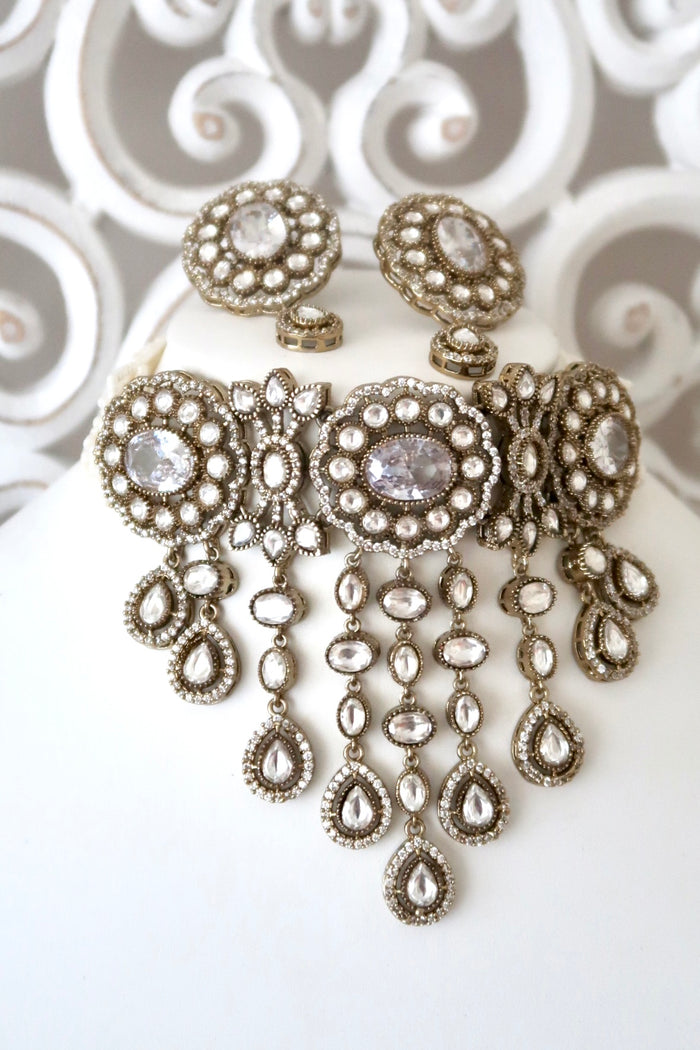 Aviya Necklace Set