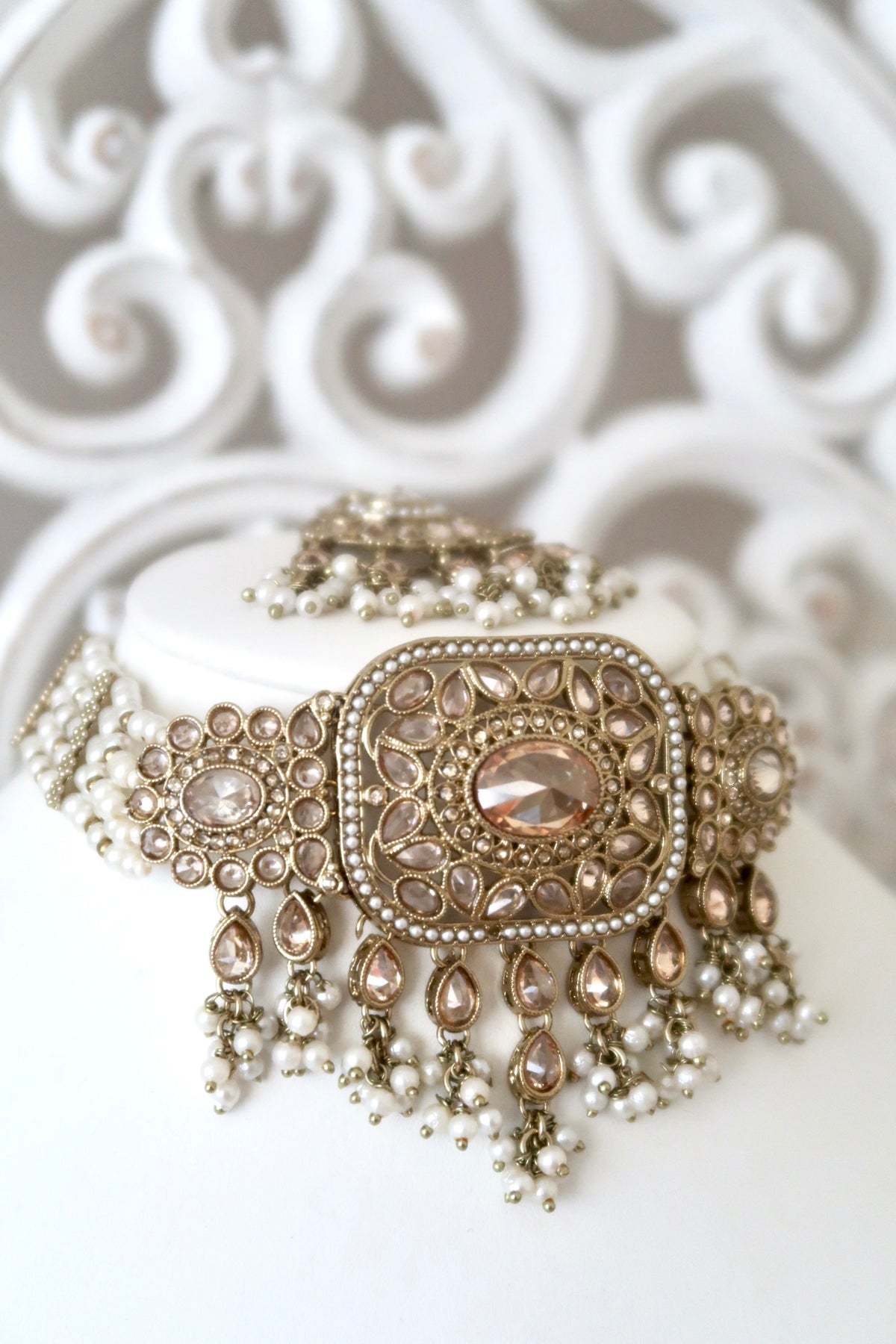 Naina Choker Set