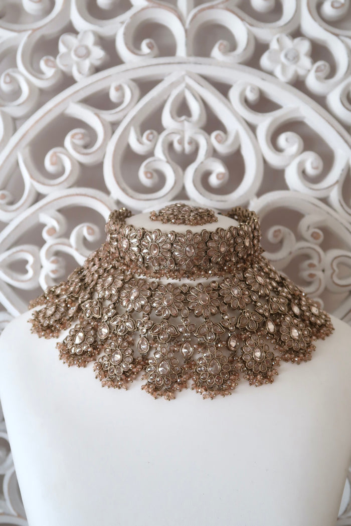 Aarna Bridal Set