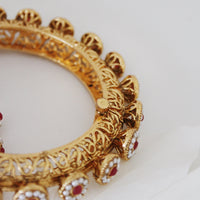 Jodha Karey (Ruby Red)
